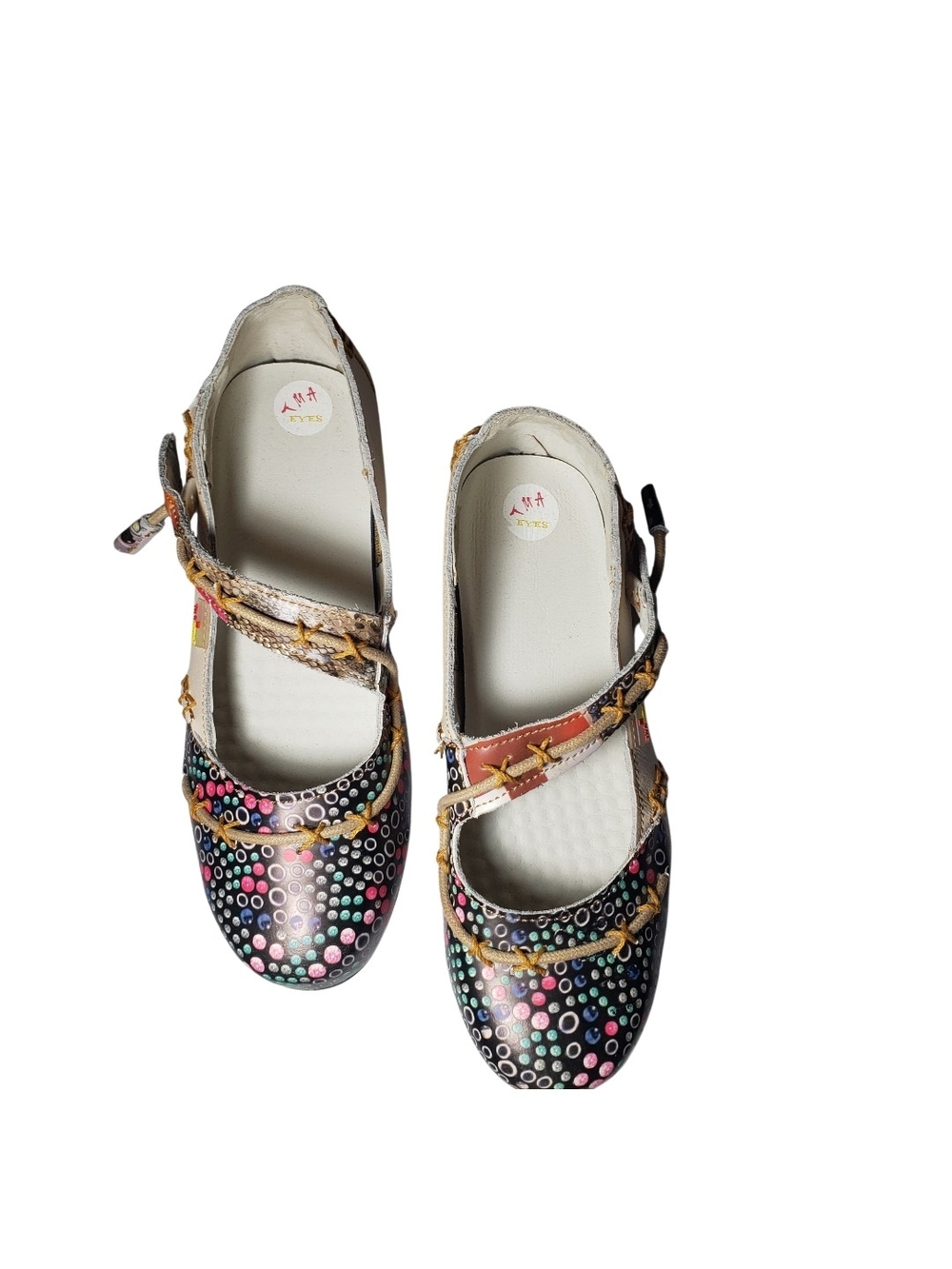TMA EYES stylish color-block flat with random prints and buckle. Size 8